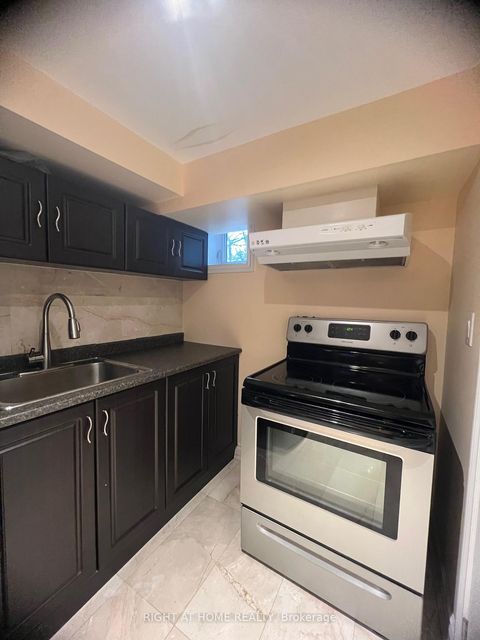 Photo 18 at 2105 Avenue Road, Nortown, Toronto