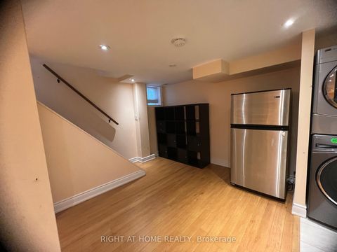 Photo 20 at 2105 Avenue Road, Nortown, Toronto