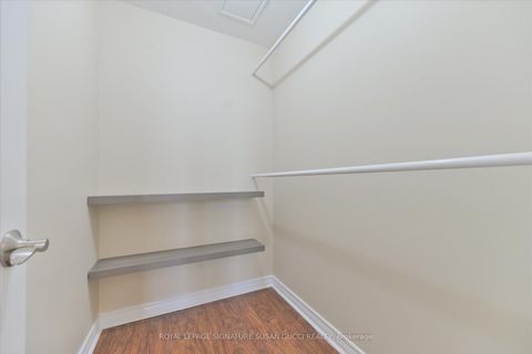 Photo 15 at 616 - 1 Leaside Park Drive, Leaside, Toronto