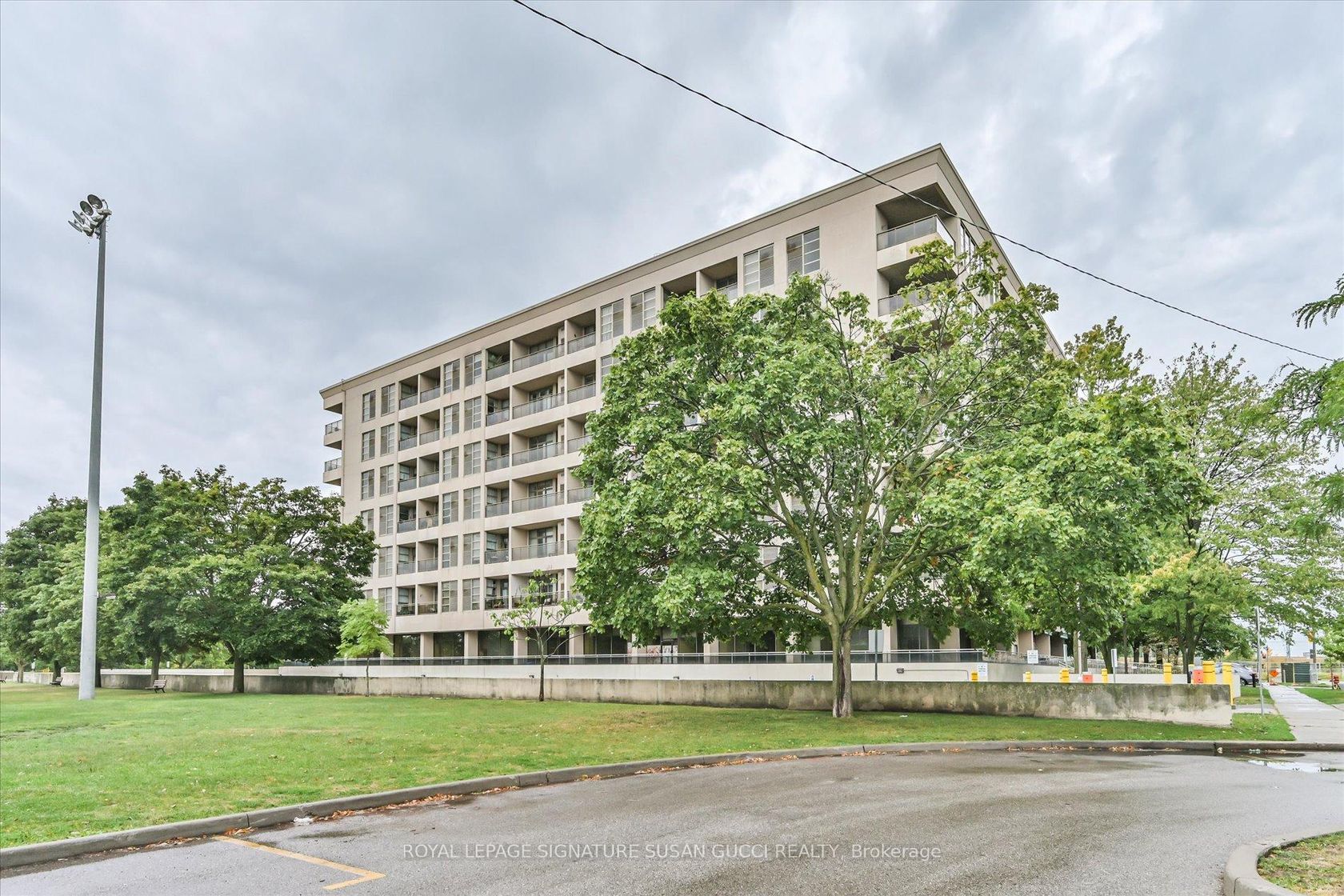616 - 1 Leaside Park Drive, Leaside, Toronto 