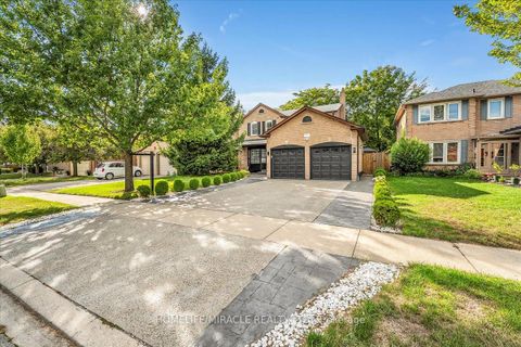 Photo 2 at 301 O'donoghue Avenue, RO River Oaks, Oakville