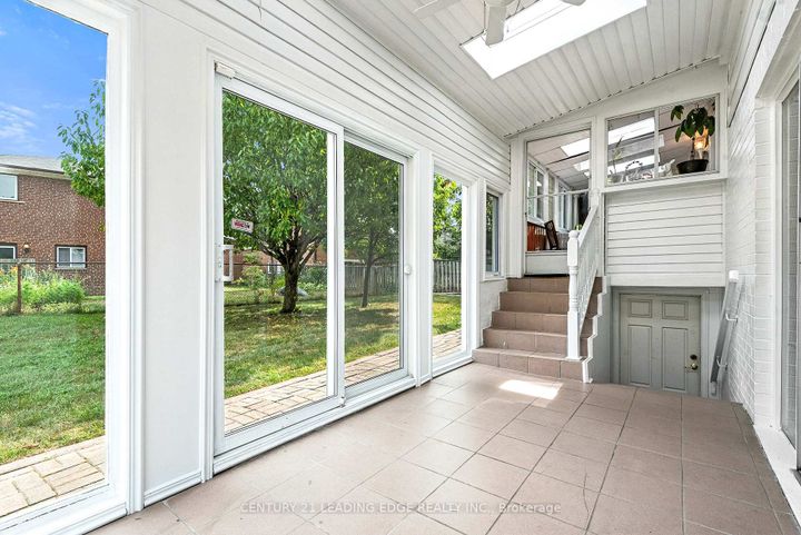 Photo 26 at 3651 Broomhill Crescent, Applewood, Mississauga