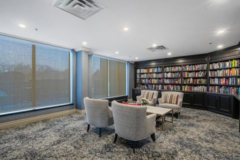 Photo 15 at 305 - 14924 Yonge Street, Aurora Highlands, Aurora