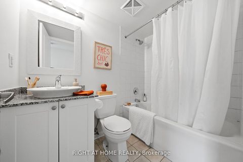 Photo 13 at 229 - 11 Foundry Avenue, Junction, Toronto