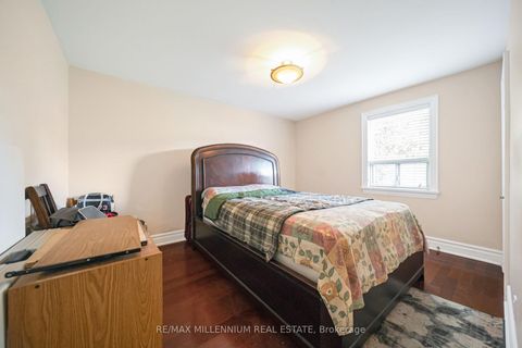 Photo 10 at 226 Falstaff Avenue, Maple Leaf, Toronto