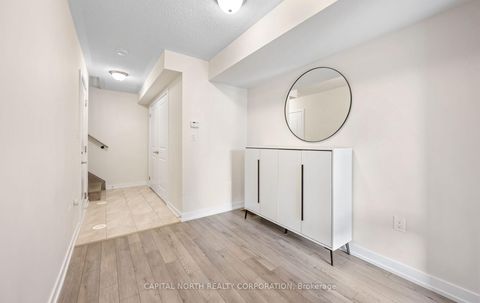 Photo 3 at 33 Kintall Way, Steeles West Industrial, Vaughan