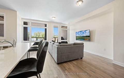 Photo 6 at 33 Kintall Way, Steeles West Industrial, Vaughan