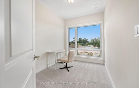 Photo 18 at 33 Kintall Way, Steeles West Industrial, Vaughan