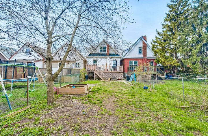 Photo 17 at 93 EAST 23RD Street, Eastmount, Hamilton