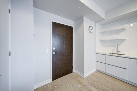 Photo 8 at 2304 - 2221 Yonge Street, Mount Pleasant West, Toronto