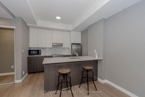 Photo 18 at 104 - 100 Canon Jackson Drive, Greenbrook, Toronto
