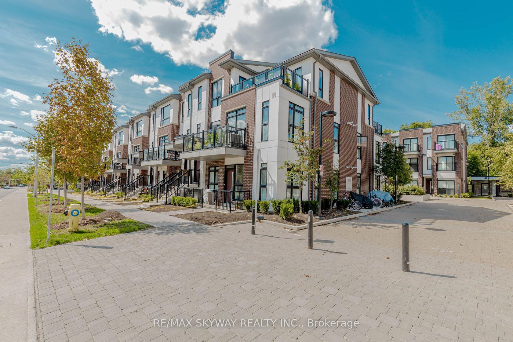 104 - 100 Canon Jackson Drive, Greenbrook, Toronto 