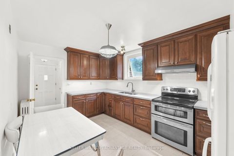 Photo 3 at 6 Birchlawn Avenue, Cliffside, Toronto