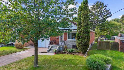 Photo 7 at 6 Birchlawn Avenue, Cliffside, Toronto
