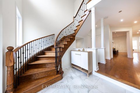 Photo 3 at 305 Via Romano Boulevard, Patterson, Vaughan