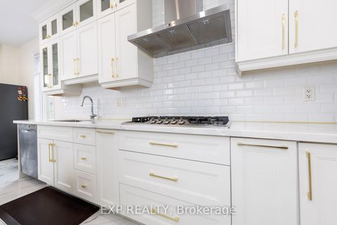 Photo 11 at 305 Via Romano Boulevard, Patterson, Vaughan