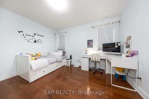 Photo 23 at 305 Via Romano Boulevard, Patterson, Vaughan