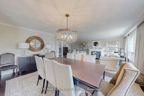 Photo 6 at 25 Cedar Springs Grove, Bathurst Manor, Toronto