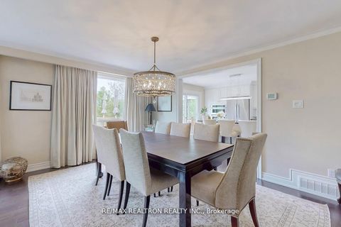 Photo 8 at 25 Cedar Springs Grove, Bathurst Manor, Toronto