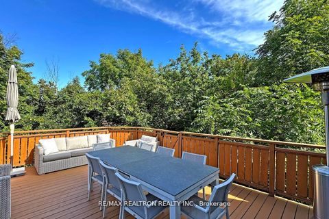 Photo 18 at 25 Cedar Springs Grove, Bathurst Manor, Toronto