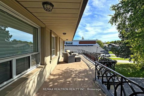 Photo 26 at 25 Cedar Springs Grove, Bathurst Manor, Toronto