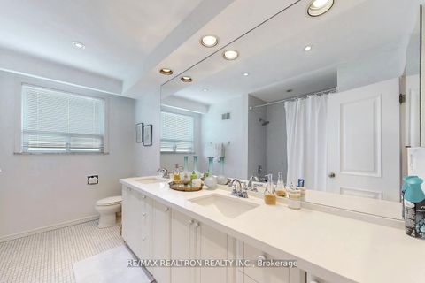 Photo 33 at 25 Cedar Springs Grove, Bathurst Manor, Toronto