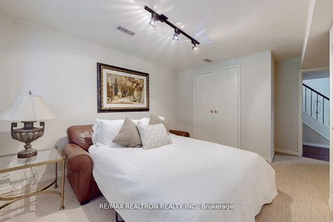 Photo 35 at 25 Cedar Springs Grove, Bathurst Manor, Toronto