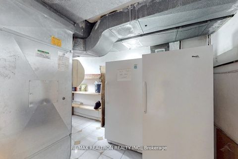 Photo 41 at 25 Cedar Springs Grove, Bathurst Manor, Toronto
