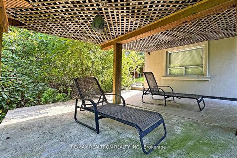 Photo 44 at 25 Cedar Springs Grove, Bathurst Manor, Toronto