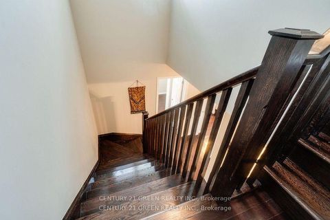Photo 4 at 24 - 2614 Dashwood Drive, WT West Oak Trails, Oakville