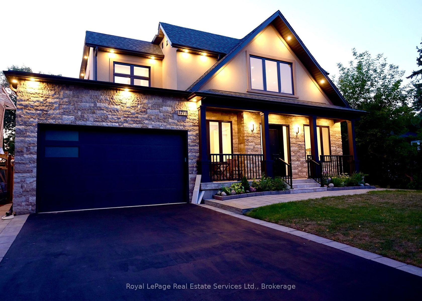 1211 Pinegrove Road, WO West, Oakville by Loree Meneguzzi Real Estate 1211 Pinegrove Road, WO West, Oakville