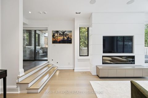Photo 14 at 12 Millbank Avenue, Forest Hill South, Toronto