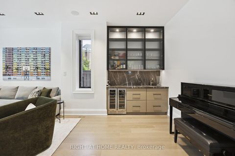 Photo 15 at 12 Millbank Avenue, Forest Hill South, Toronto