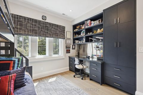 Photo 28 at 12 Millbank Avenue, Forest Hill South, Toronto