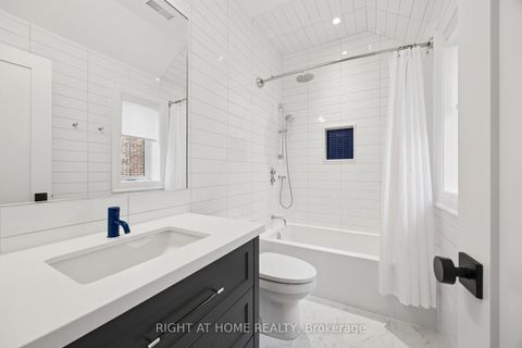 Photo 29 at 12 Millbank Avenue, Forest Hill South, Toronto