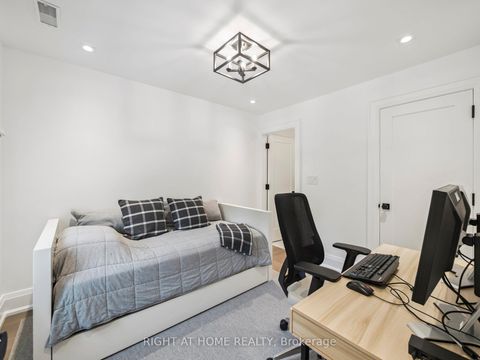 Photo 30 at 12 Millbank Avenue, Forest Hill South, Toronto