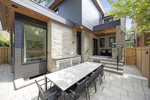 Photo 37 at 12 Millbank Avenue, Forest Hill South, Toronto