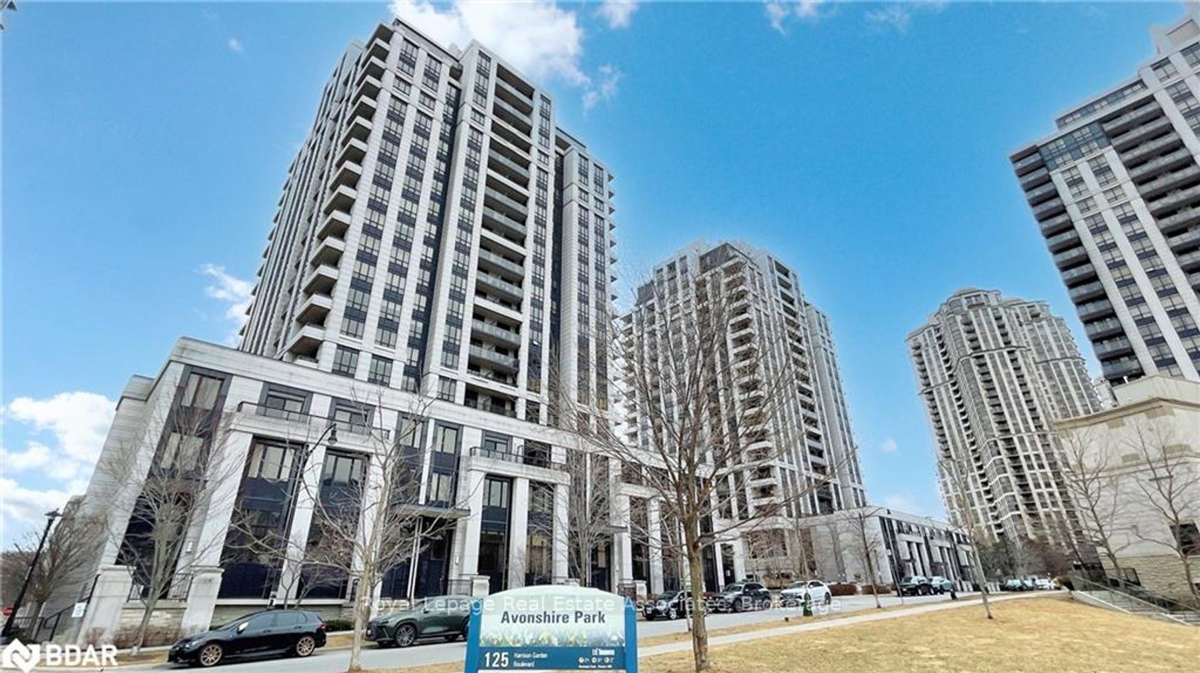 GPH17 - 100 Harrison Garden Boulevard, Willowdale East, Toronto by Loree Meneguzzi Real Estate GPH17 - 100 Harrison Garden Boulevard, Willowdale East, Toronto