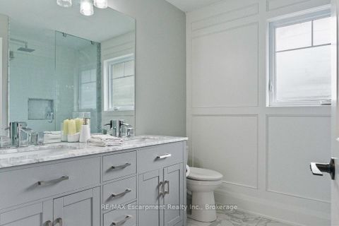 Photo 21 at 231 Southwood Court, BR Bronte, Oakville