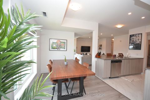 Photo 15 at 411 - 8 Culinary Lane, Rural Barrie Southeast, Barrie