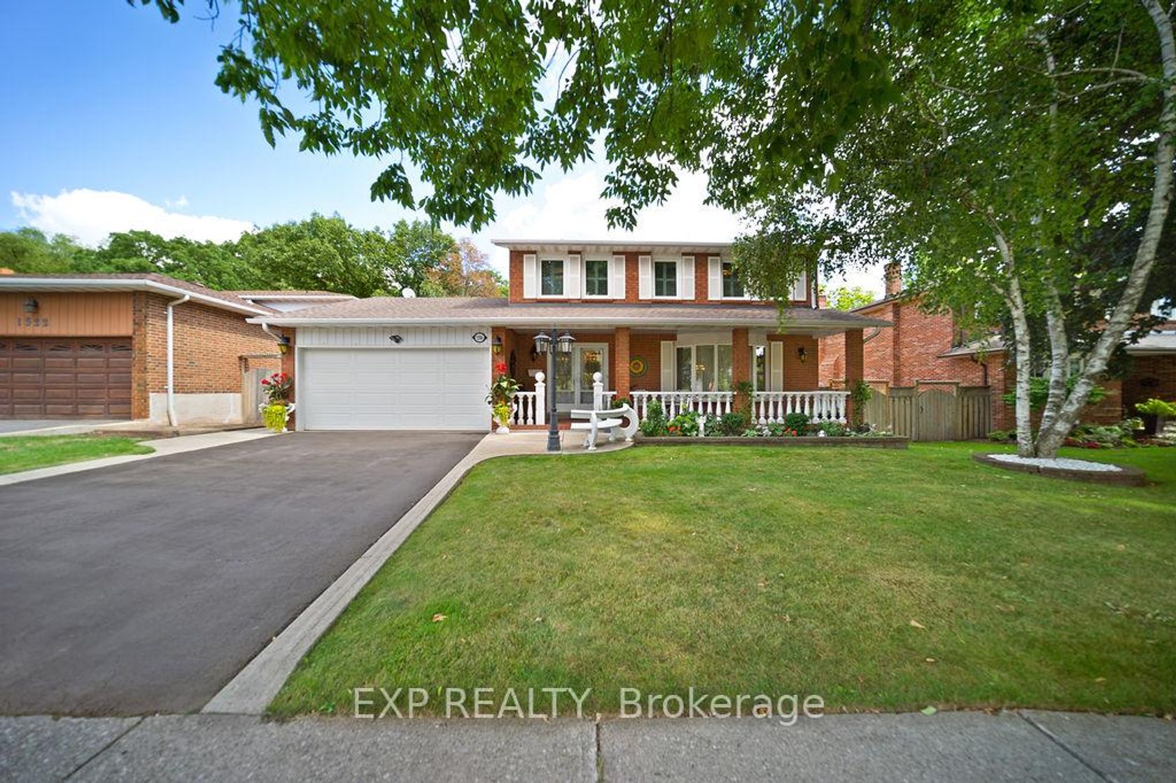 1516 Grand Boulevard, FA Falgarwood, Oakville 