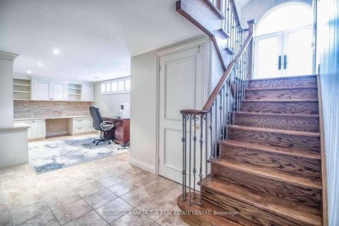 Photo 10 at 4 Orlon Crescent, South Richvale, Richmond Hill