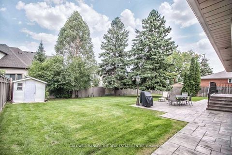 Photo 16 at 4 Orlon Crescent, South Richvale, Richmond Hill