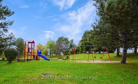 Photo 4 at 1707 - 10 Markbrook Lane, Jamestown, Toronto