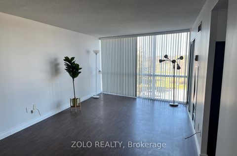 Photo 8 at 1707 - 10 Markbrook Lane, Jamestown, Toronto