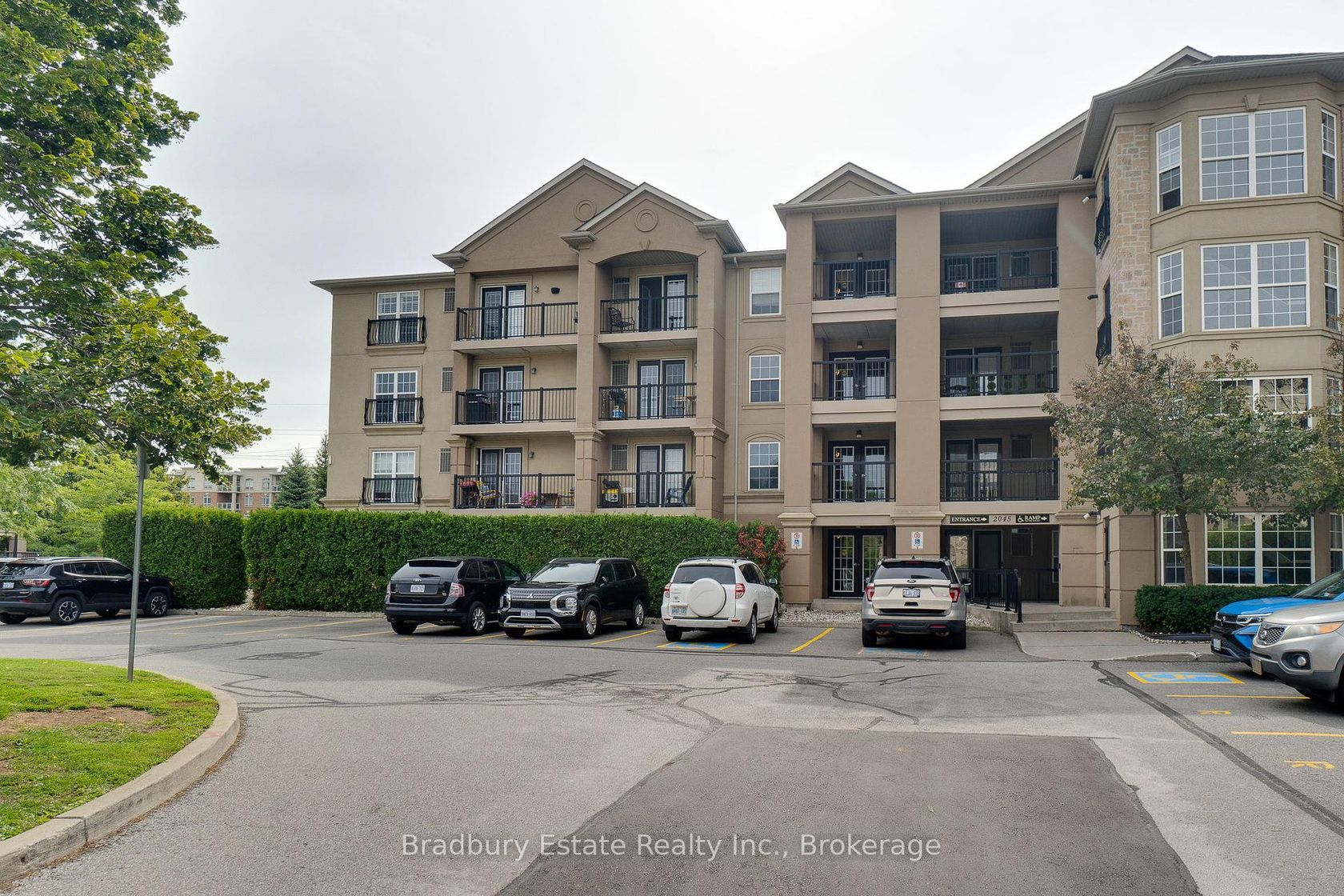 305 - 2045 Appleby Line, Uptown, Burlington 