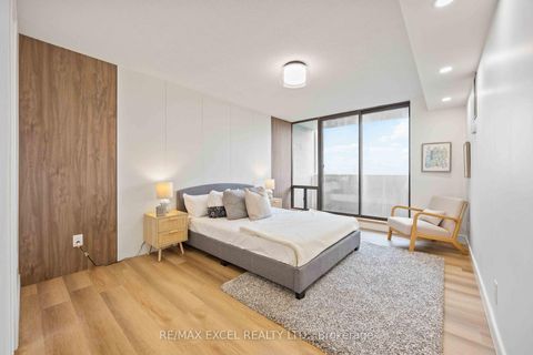 Photo 8 at 801 - 10 Tangreen Court, Newtonbrook West, Toronto