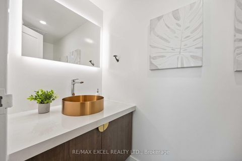 Photo 10 at 801 - 10 Tangreen Court, Newtonbrook West, Toronto