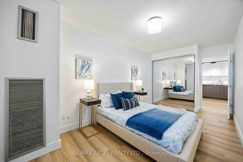 Photo 13 at 801 - 10 Tangreen Court, Newtonbrook West, Toronto