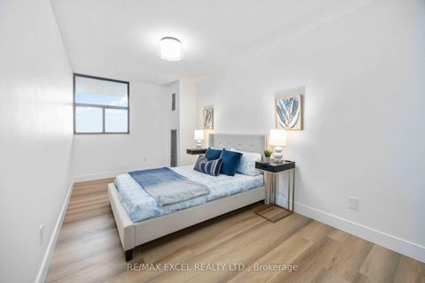 Photo 14 at 801 - 10 Tangreen Court, Newtonbrook West, Toronto